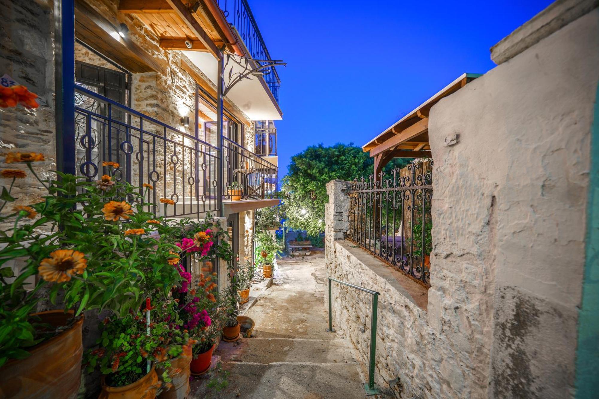 Rodiblue Village